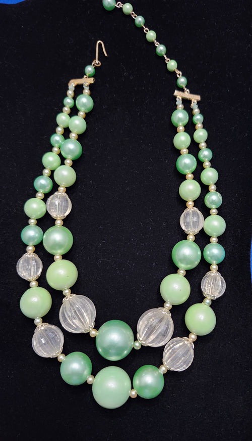 1950s Green and Clear Bead necklace