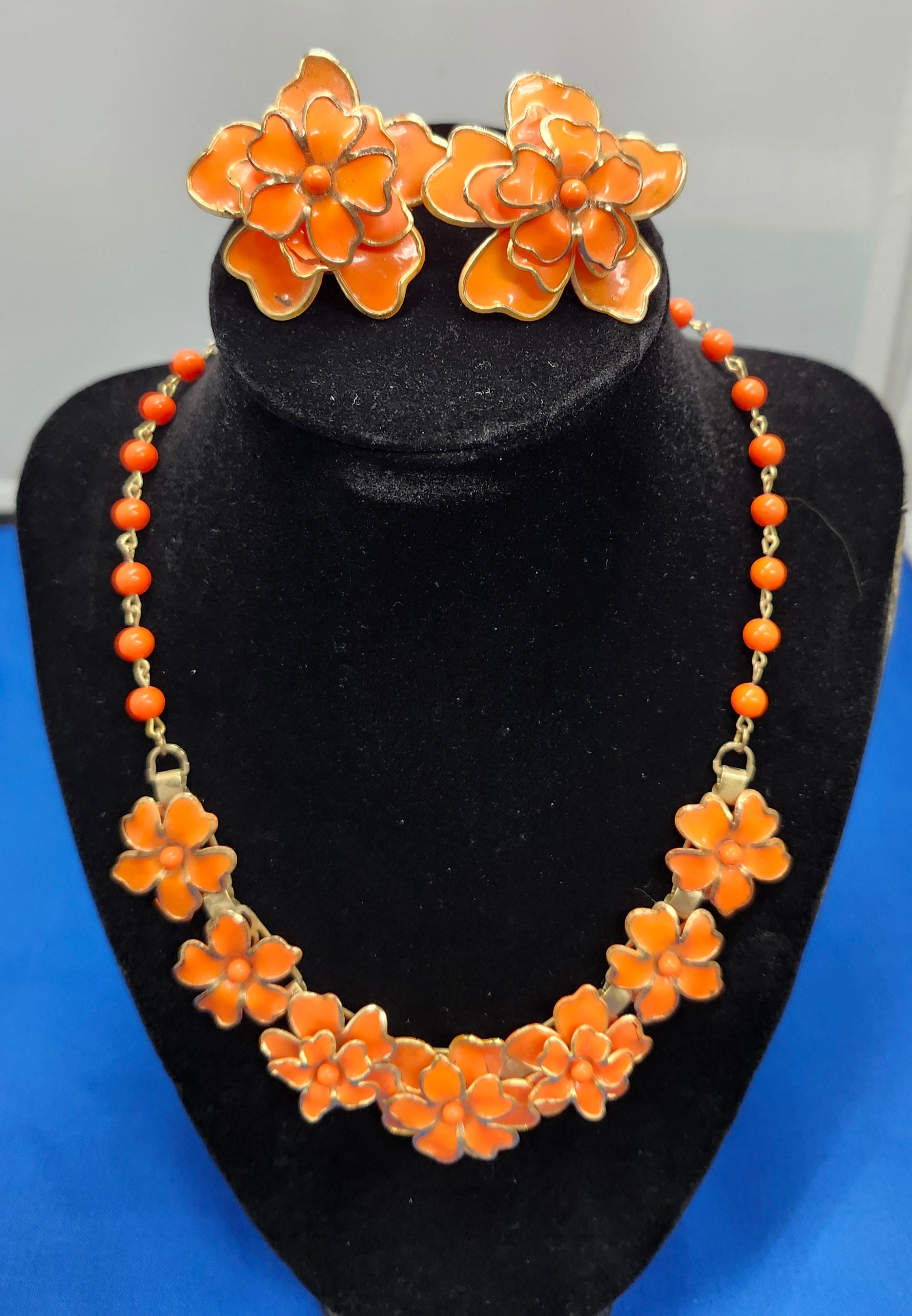 Vintage Coro "Blithe blossom" necklace/earring set