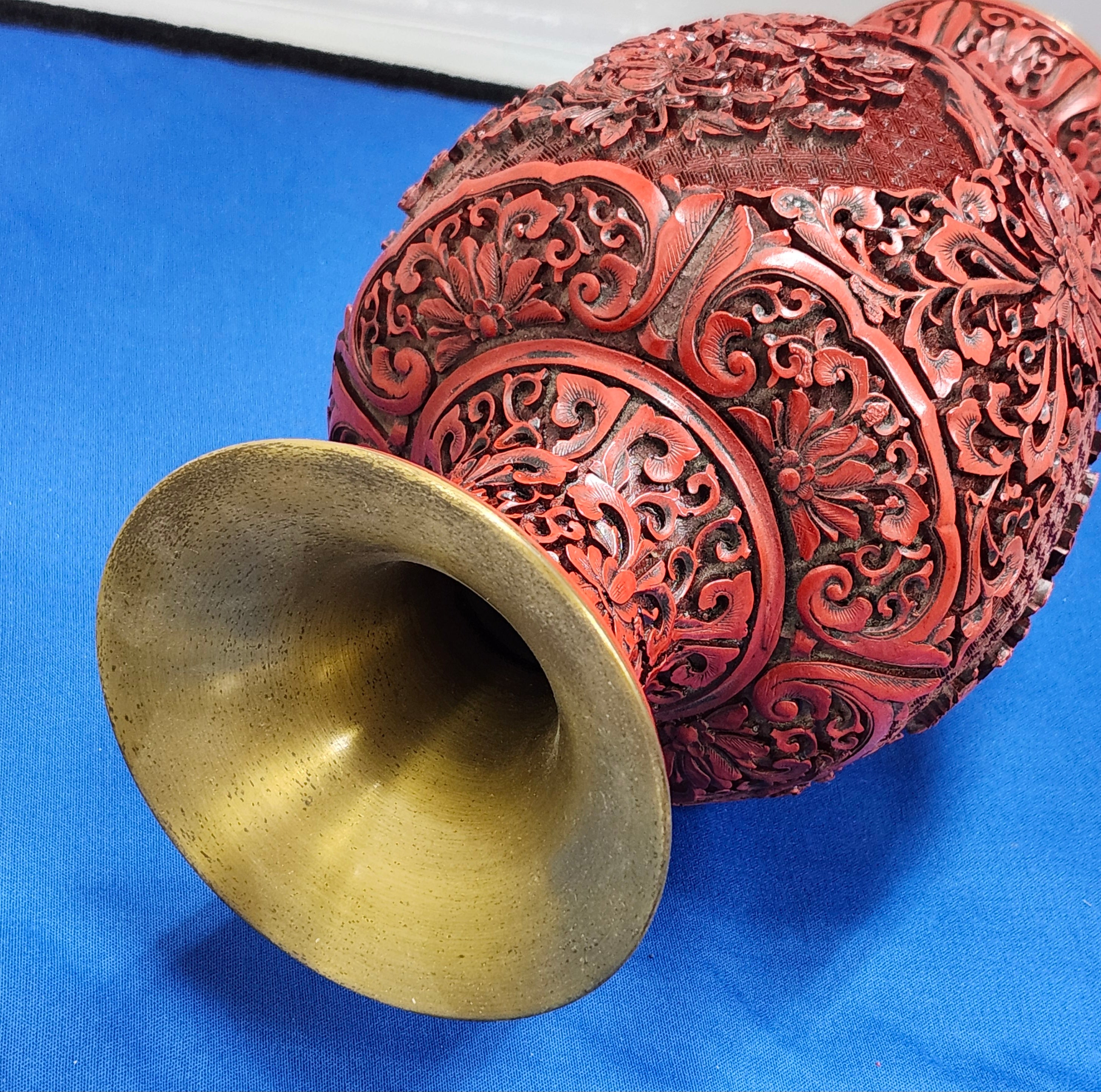 Chinese cinnabar vase